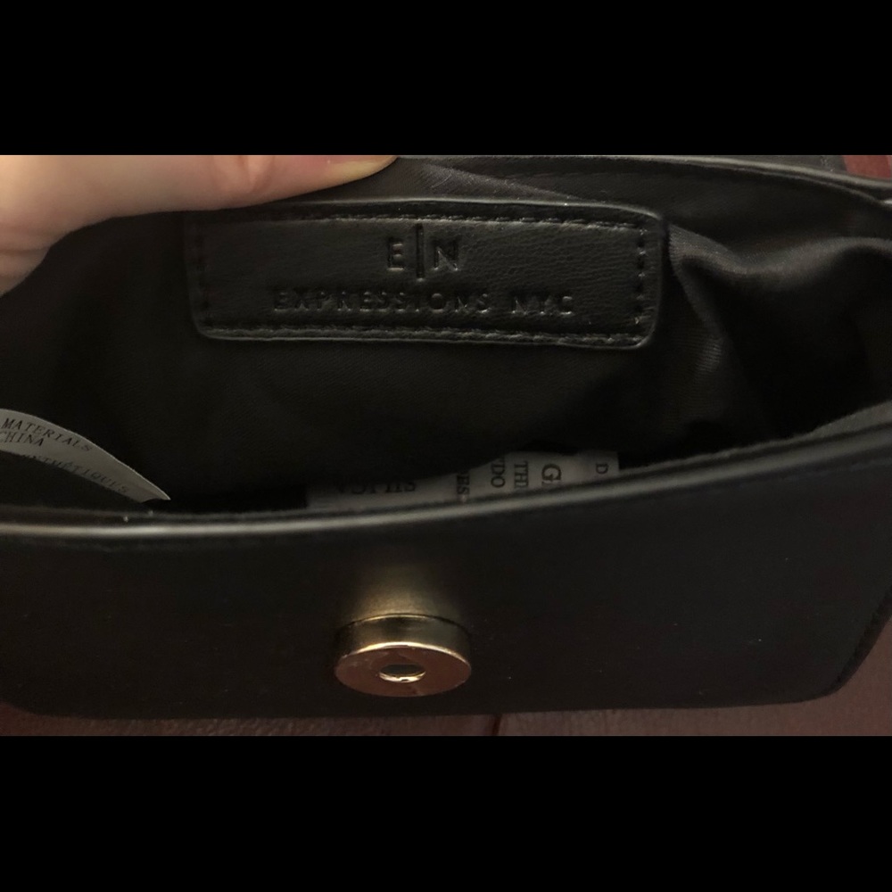 EN Expressions NYC Black Vegan Leather Handbag With Ruffle Handle - Picture 10 of 13
